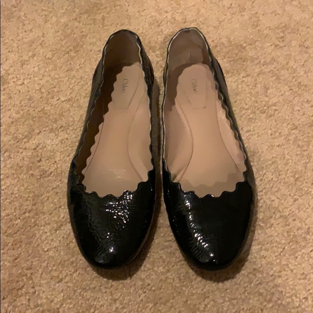 Chloe scalloped patent leather ballerina flat